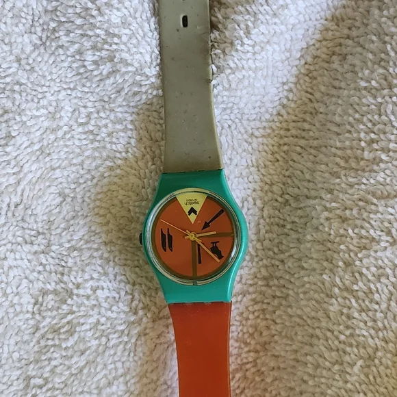 Swatch | Accessories | Ladies Swatch The Horus Ll1 From 1986  display picture 3